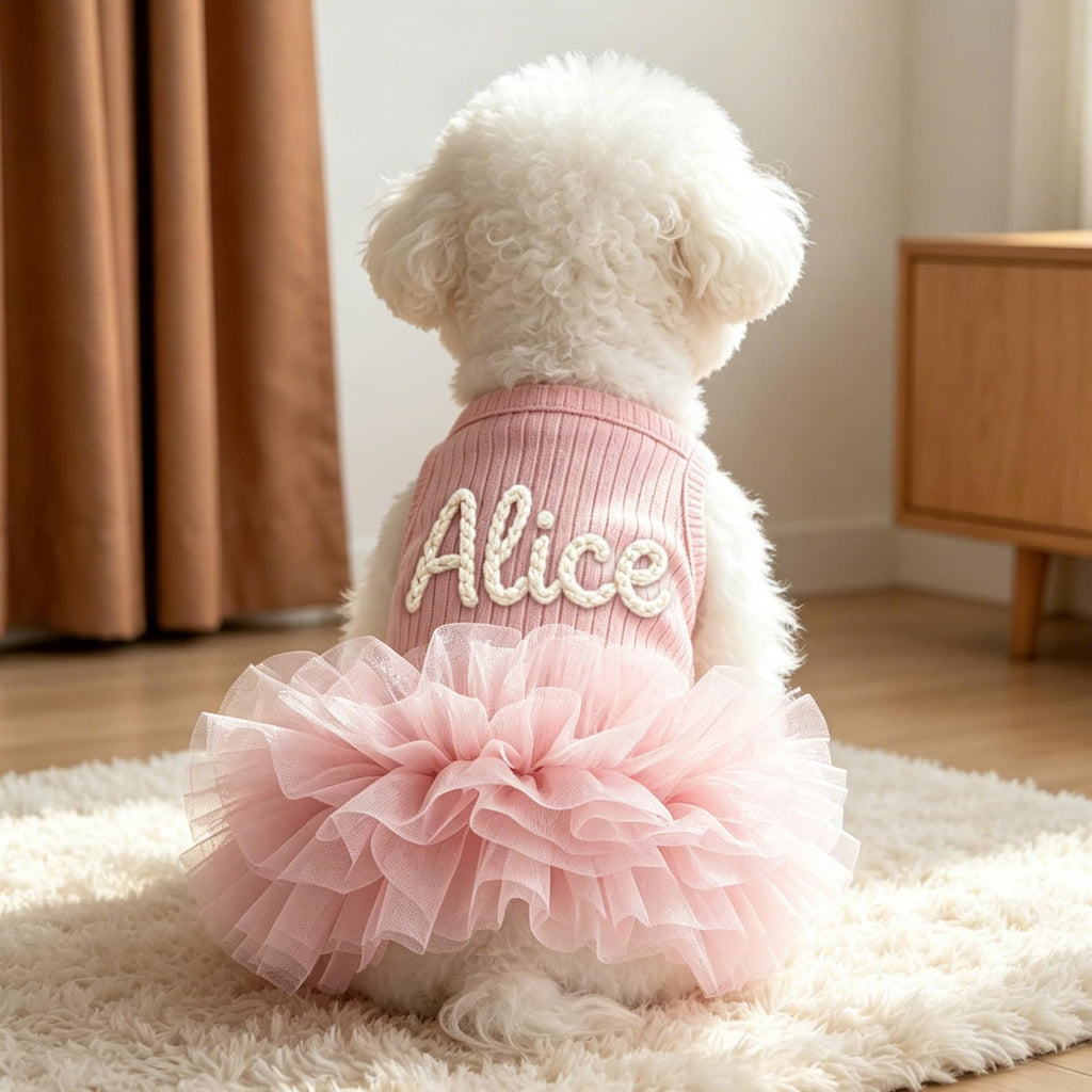 Muttechen® Personalisierter Hunde-Hoodie aus Wollmix – Handgefertigter Kapuzenpullover mit Namensstickerei